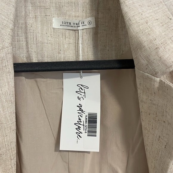 Linen blazer - Picture 2 of 3